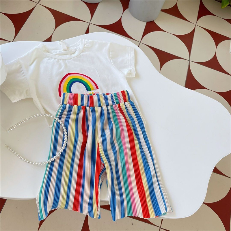 Baby Clothing Drawing - طقم تي شيرت وسراويل بأكمام قصيرة
