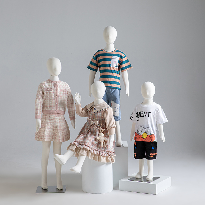 للجنسين يجلس الأطفال المعرضة ل - مراجعة Baby Clothing Display Stand وسعره