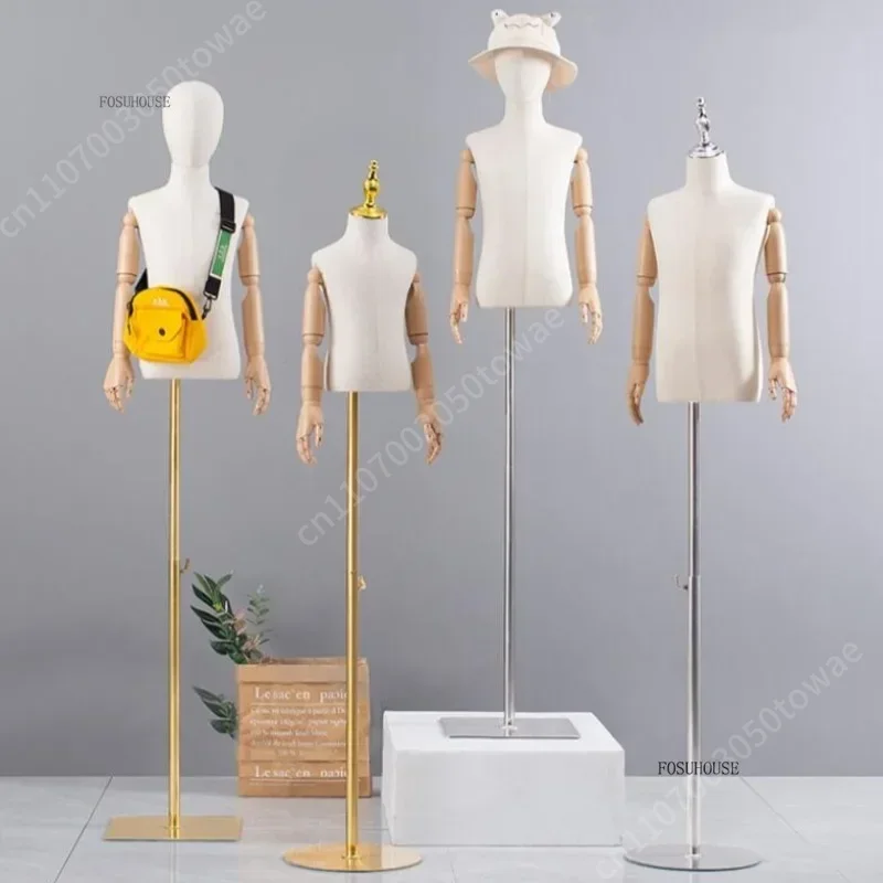 مانيكان أطفال بجسم علوي مع أذر - مراجعة Baby Clothing Display Stand وسعره