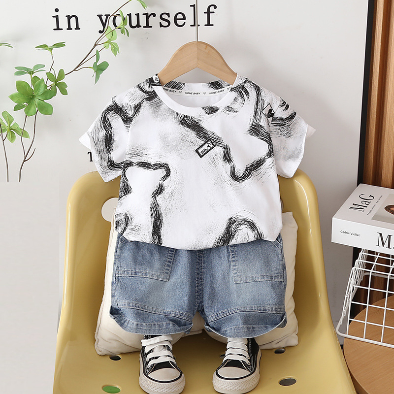 طقم ملابس صيفي للأولاد الصغار  - مراجعة Baby Clothing Drawing وسعره